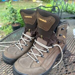 Lowa Dark Brown Outdoor Hiking Boots 11.5